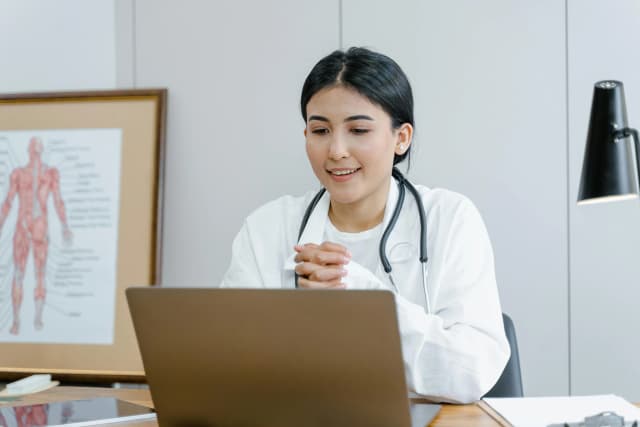 Licensed MD reviews your metformin case